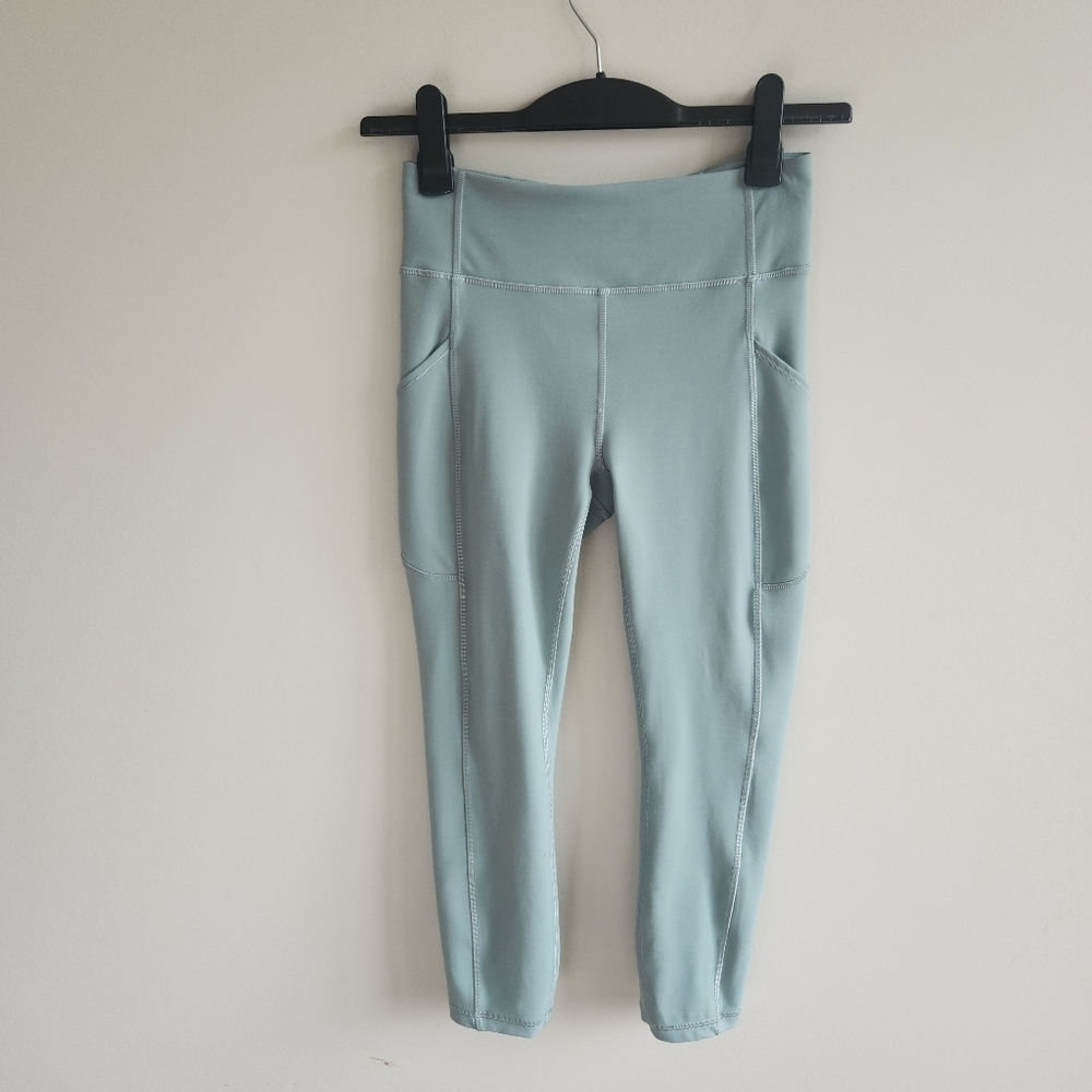 Lululemon  High-Rise Crop Tights Invigorate Leggings Running Pants 2022 Size 6